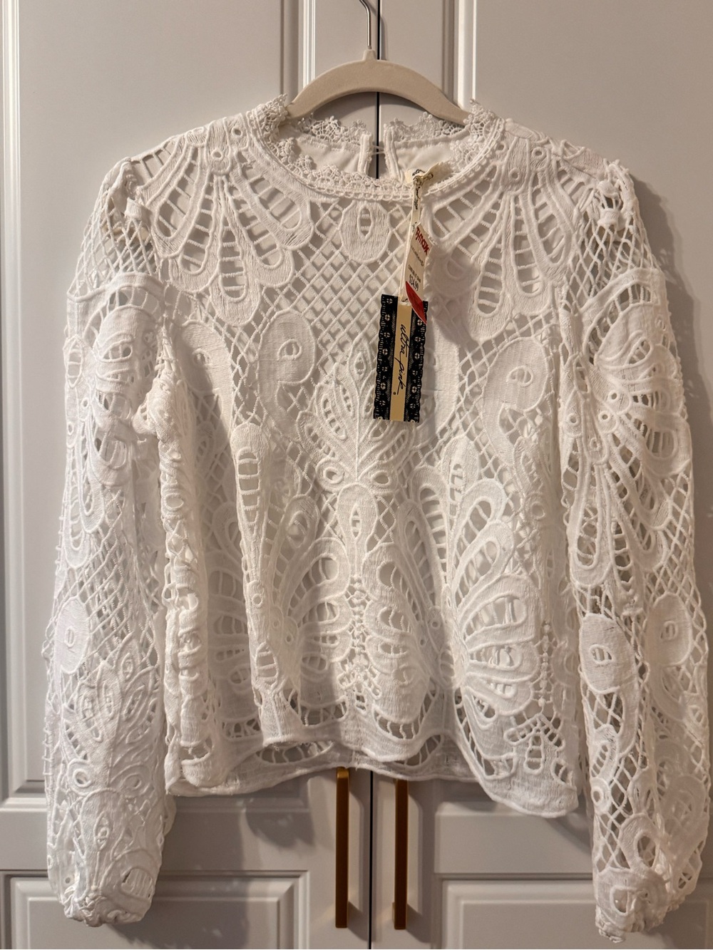 NWT Ultra Pink White Crochet Lace Long-Sleeve Blouse Size M